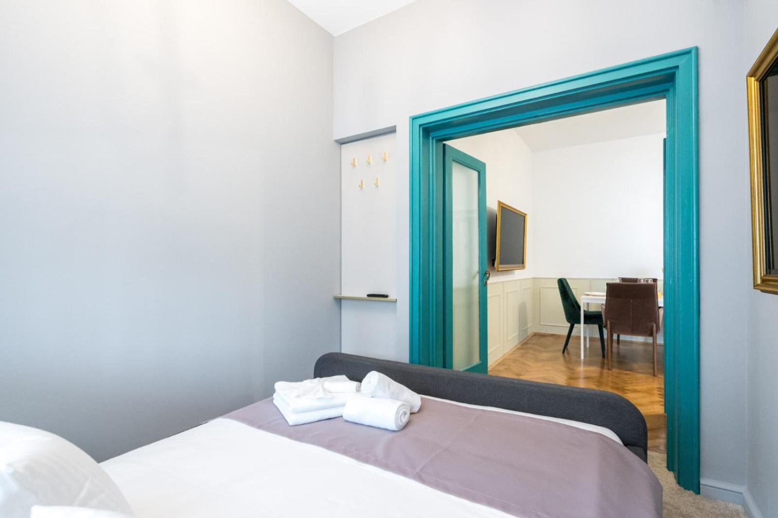 Highline Downtown Residences 6 Persons Family Apartment Bukarest Eksteriør billede