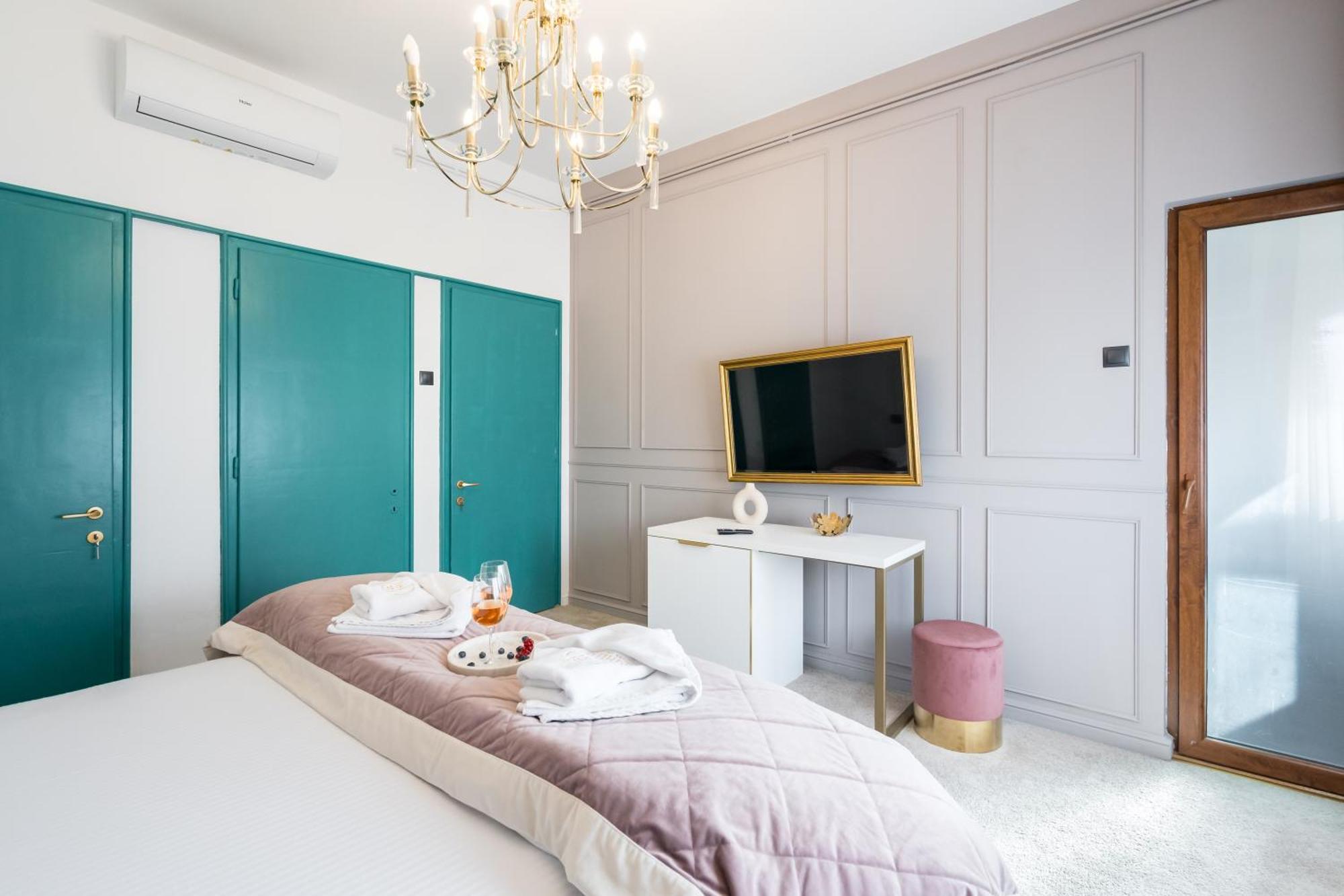 Highline Downtown Residences 6 Persons Family Apartment Bukarest Eksteriør billede