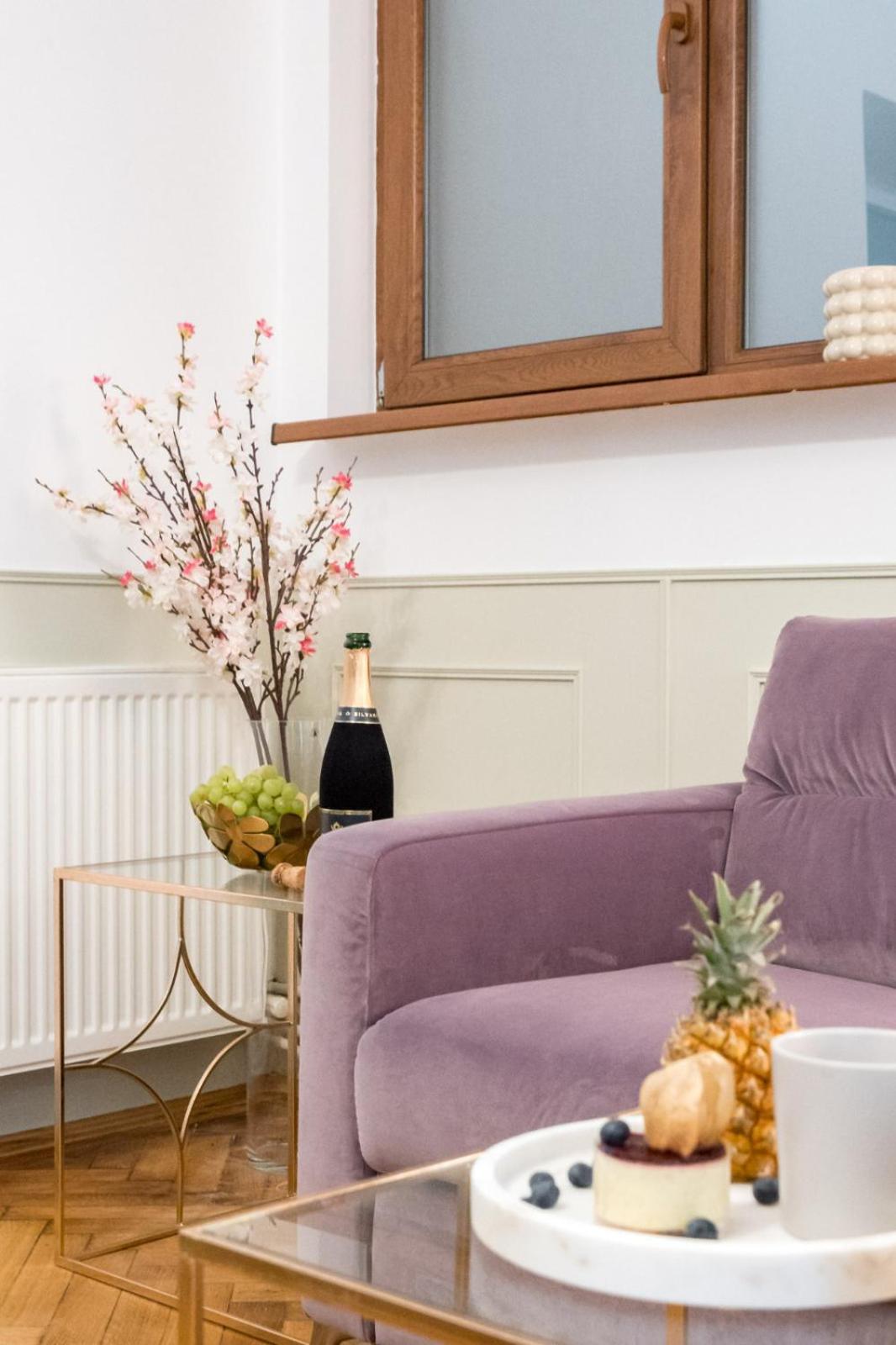 Highline Downtown Residences 6 Persons Family Apartment Bukarest Eksteriør billede
