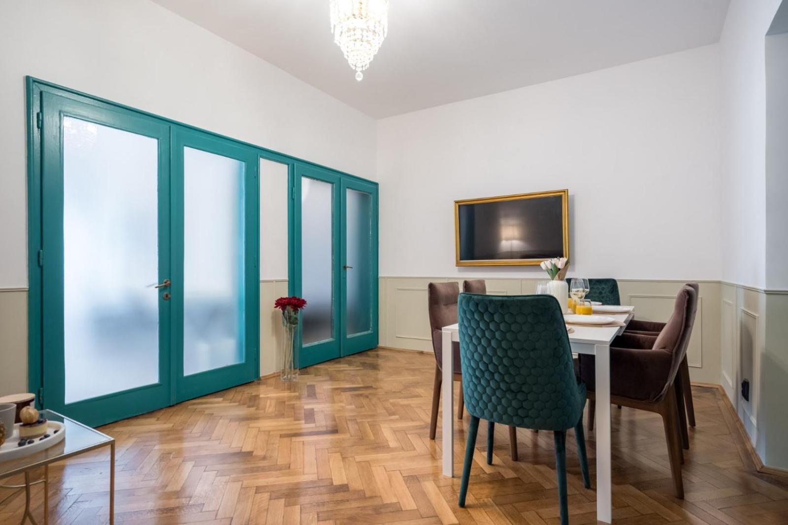 Highline Downtown Residences 6 Persons Family Apartment Bukarest Eksteriør billede