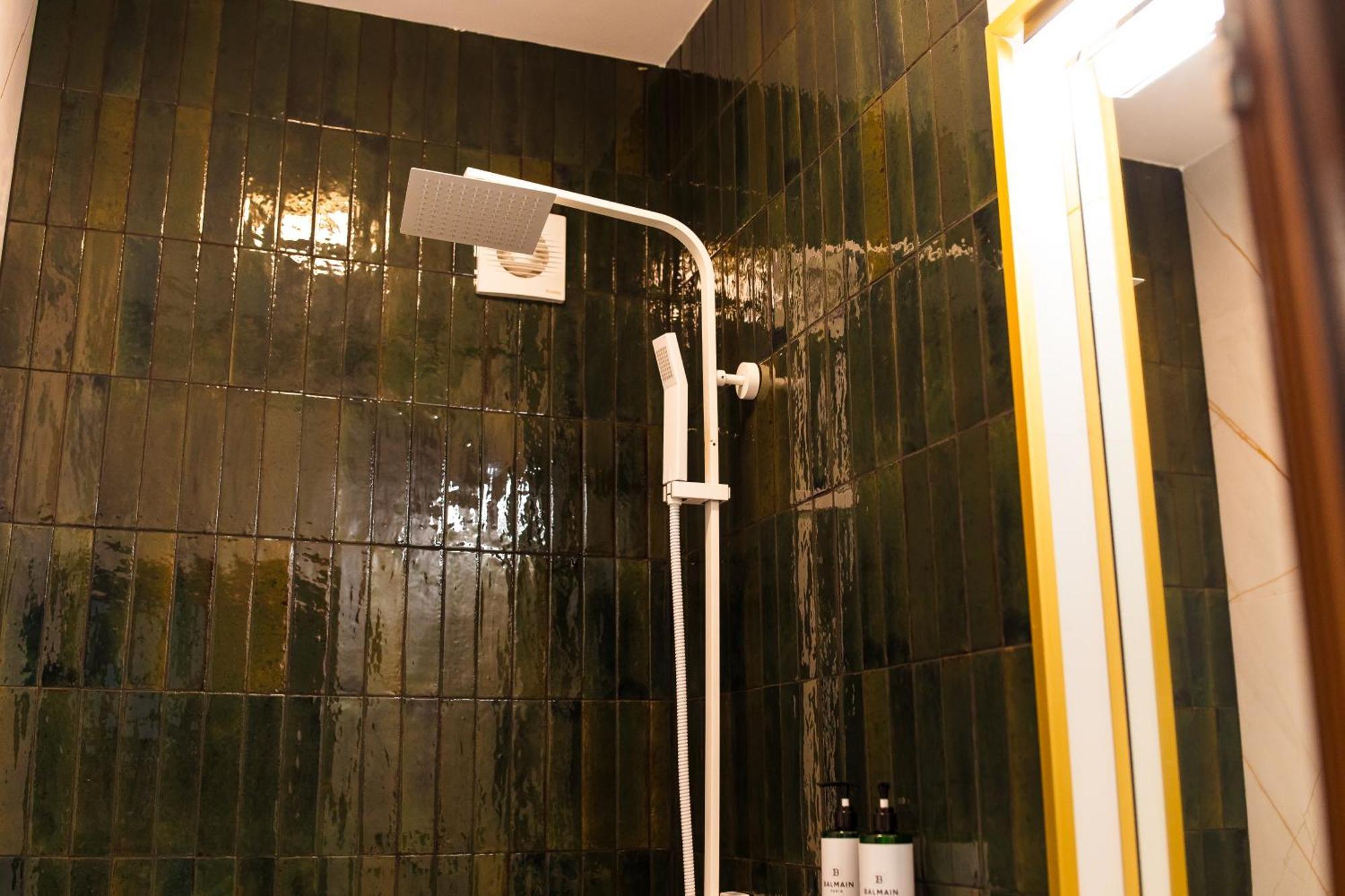 Highline Downtown Residences 6 Persons Family Apartment Bukarest Eksteriør billede
