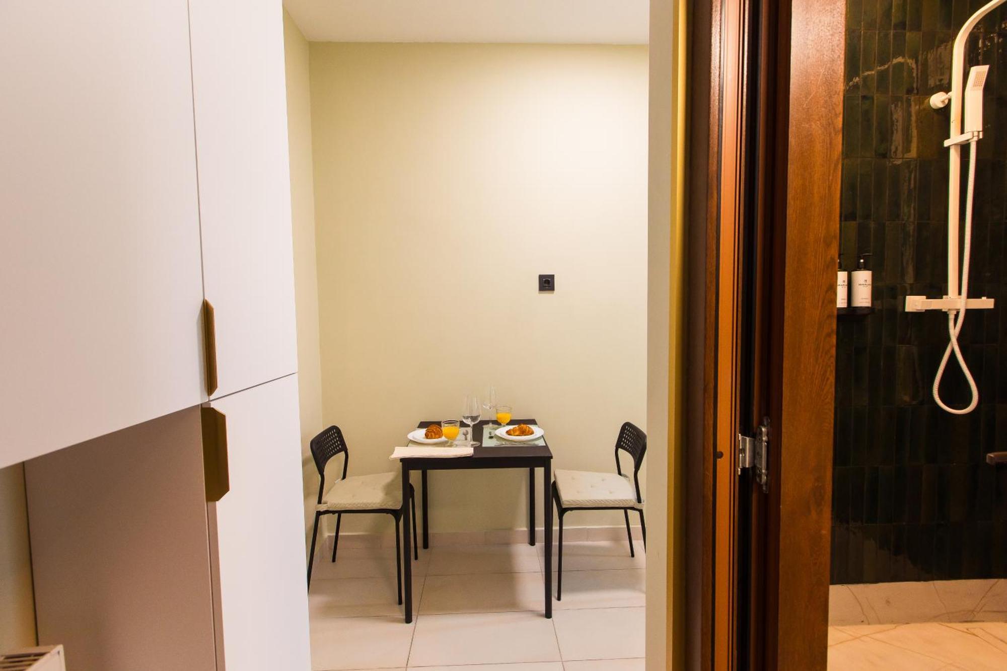Highline Downtown Residences 6 Persons Family Apartment Bukarest Eksteriør billede